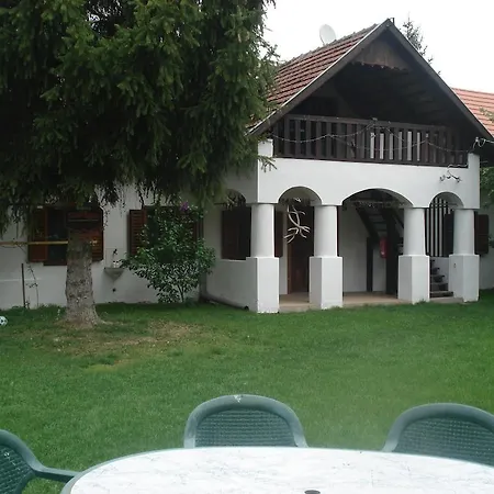 Szép Tanya