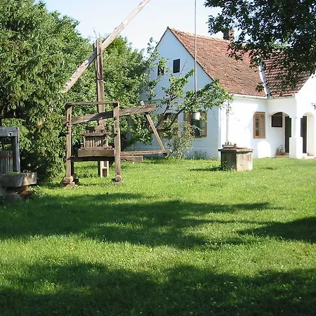 Szép Tanya